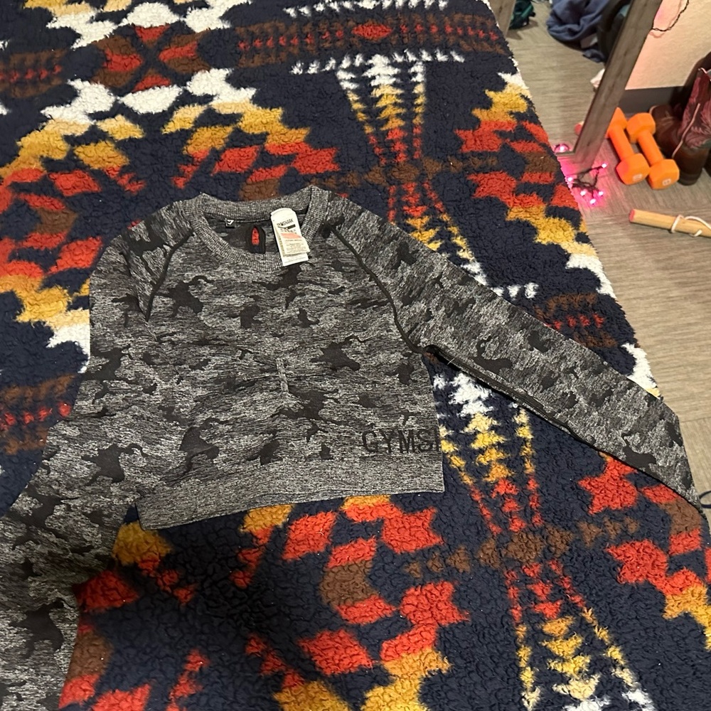 Gymshark black camo top